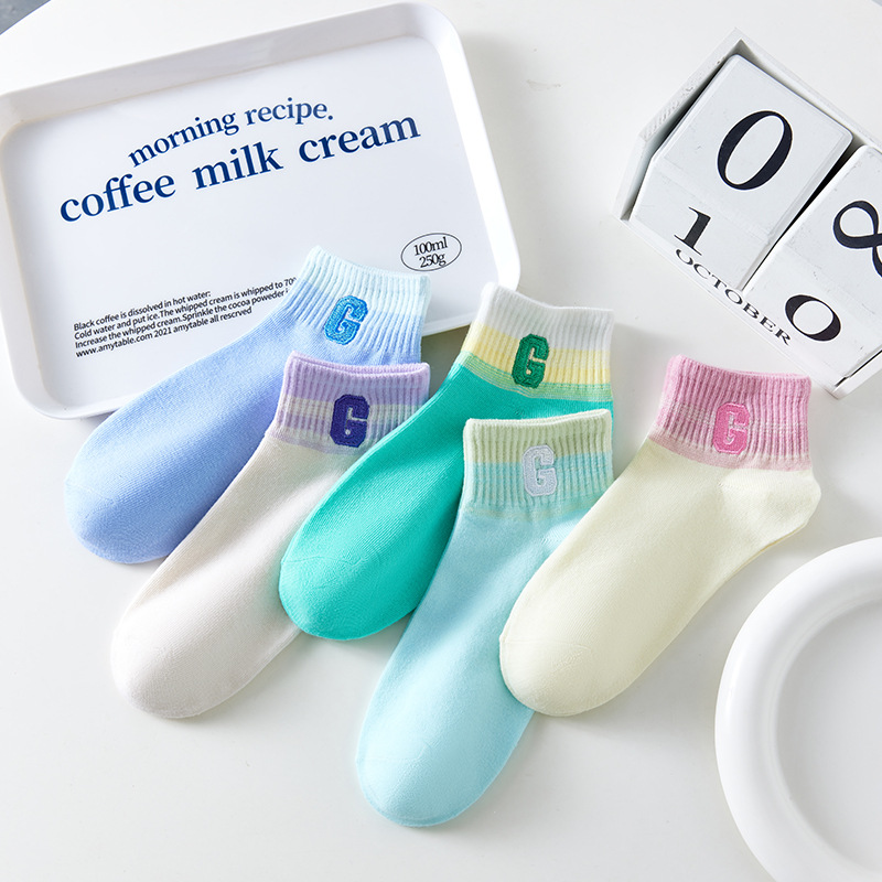 Una bolsa de 5 pares de envío gratis nuevos calcetines de la serie de dibujos animados de primavera y verano para hombres y mujeres calcetines de algodón absorbentes de sudor de boca baja calcetines de dopamina en stock