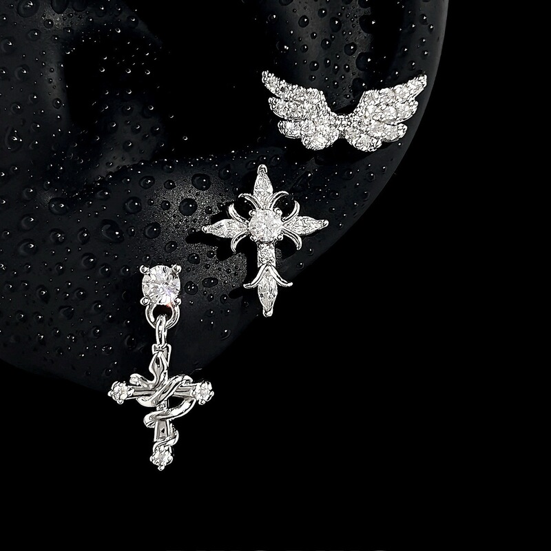 A Moment of Devotion: Sparkling Diamond Cross Earrings, Ear Studs, Niche Baroque Vintage Style Earrings for Women, Fashionable and Versatile A Moment of Devotion: Sparkling Diamond Cross Earrings, Ear Studs, Niche Baroque Vintage Style Earrings for Women, Fashionable and Versatile