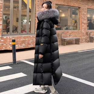 2025Ů��ë�I�ڽ���q�������@�ݼӺ��L����n��Ů�b�^ϥ�����Z�q