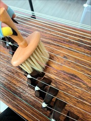 Guzheng brush soft-bristled cleaning brush solid wood long-haired dust brush set Guqin brush dust sweeping guitar piano brush
