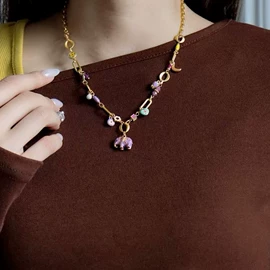 项链;耳环;耳钉