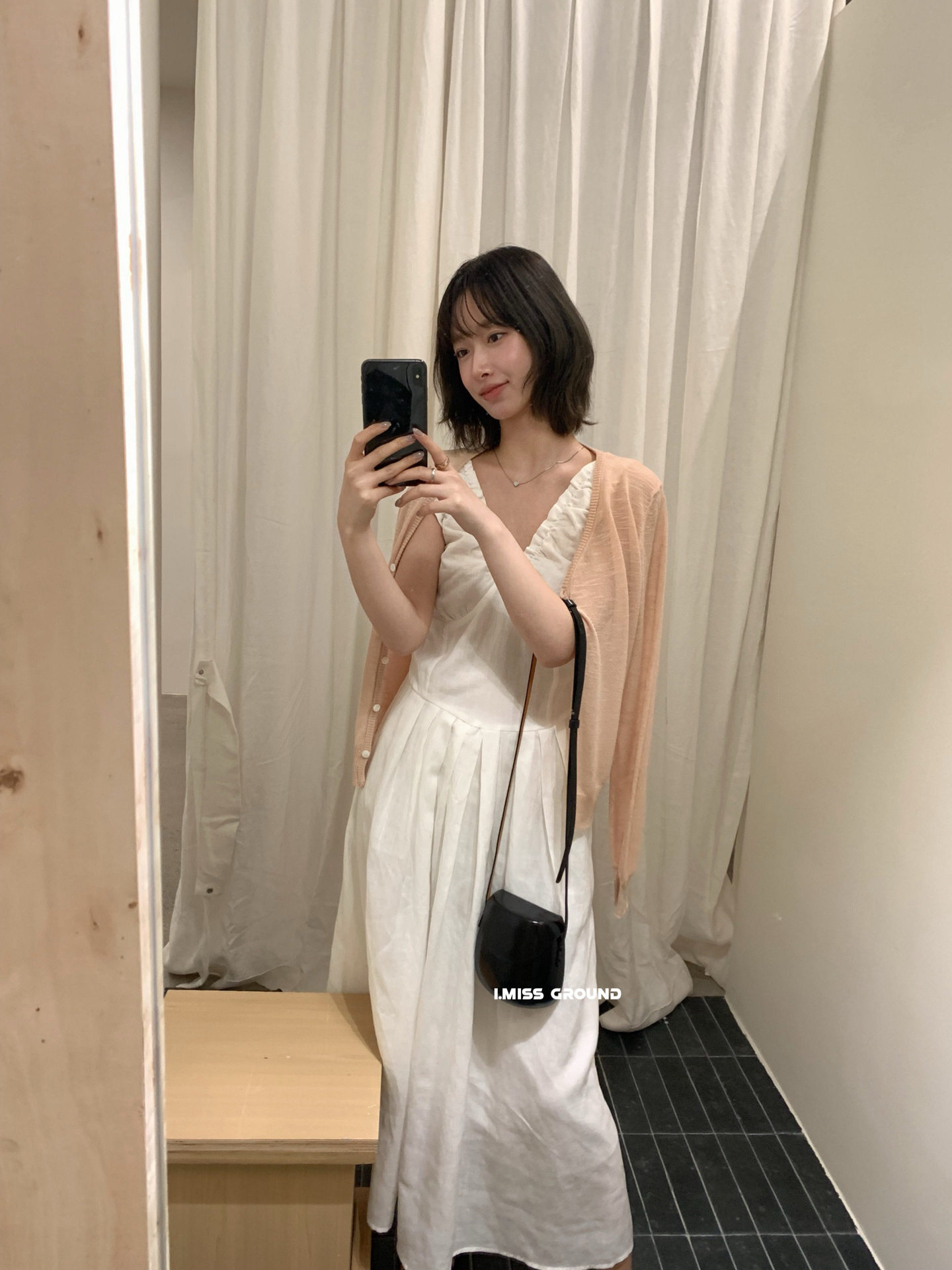 Đầm maxi nữ V xếp ly chất liệu Lyocell dáng A suông — màu trắng, yến mạch chi tiết 9