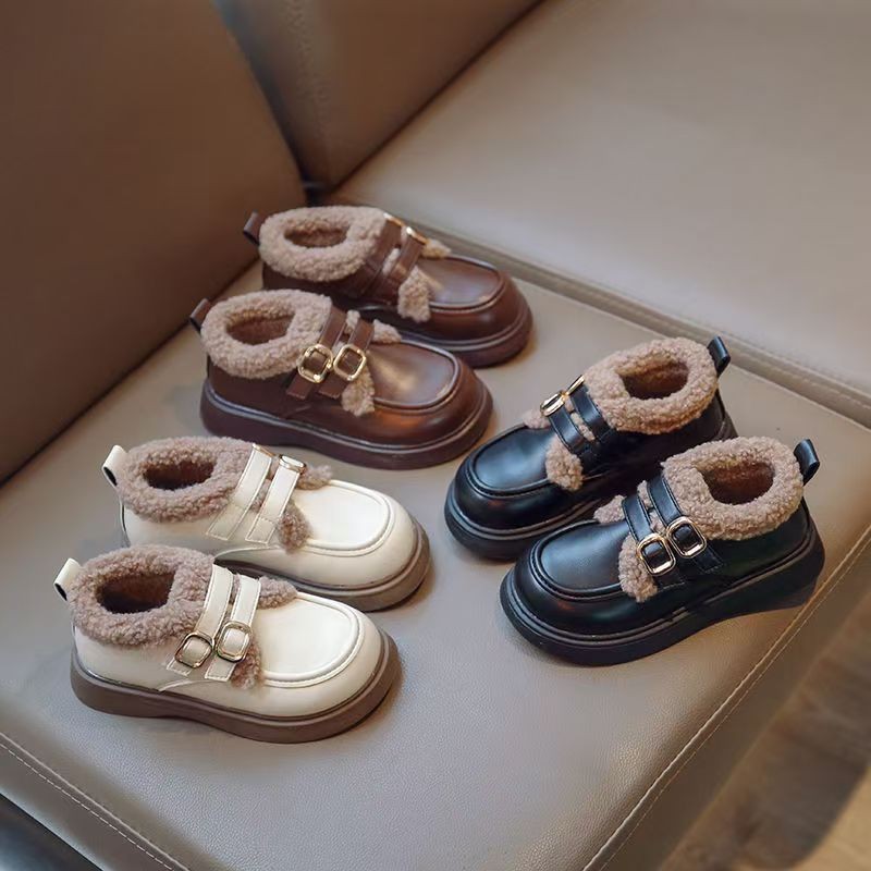 Zapatos de cuero de lana para niñas gruesas calentadas zapatos de algodón de invierno 2025 nuevos zapatos de invierno para niñas zapatos de princesa de moda para niños