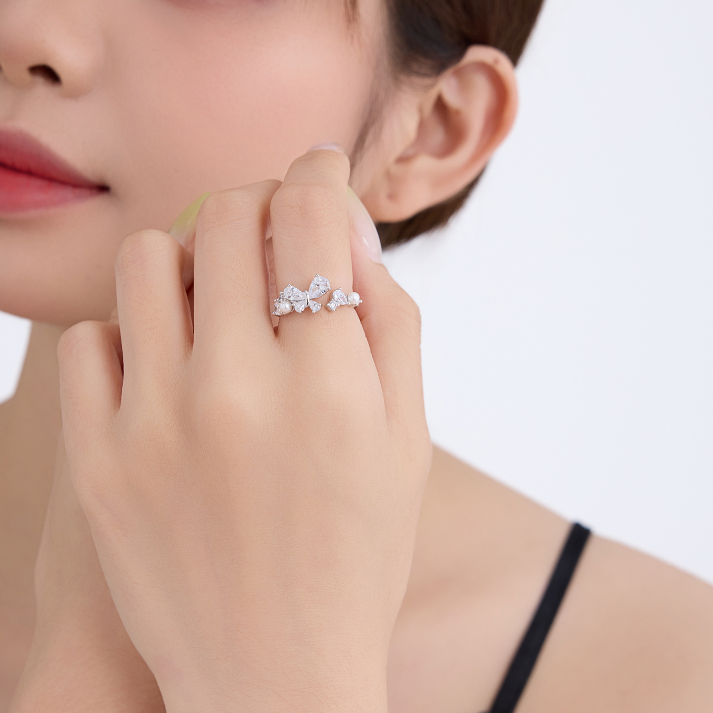 Xuping imitación de perlas mariposa abierta anillo nicho diseño dulce suave viento elegante temperamento anillo joyería al por mayor