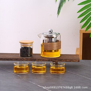 �}����С�ذ����в�ߣ�͸������l����貣�����С�ذ�������