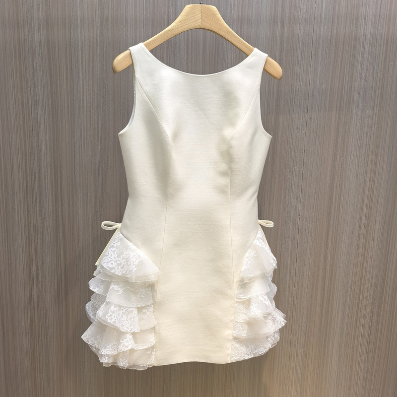 2026 Spring New Style Sleeveless Lace Patchwork Vest Dress for Women, White Slim-Fit Short Skirt with Ruffles and Bow Design