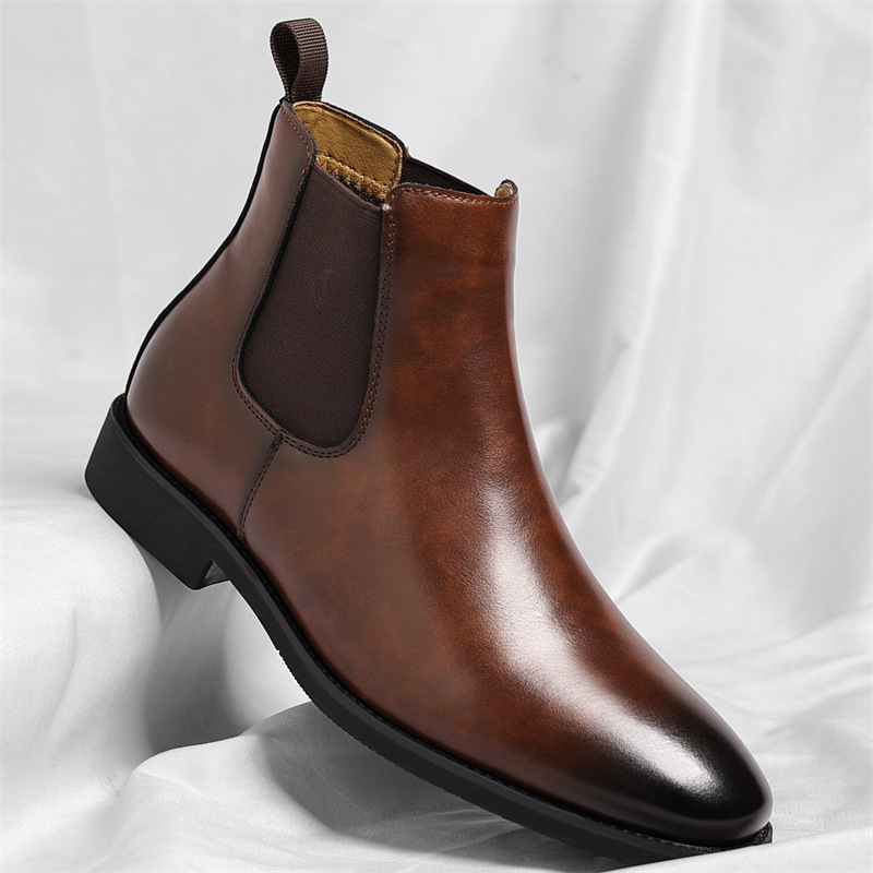 BOTAS cortas de cuero de vaca de alta gama Chelsea nuevos negocios de otoño e invierno con zapatos de cuero casuales Martin Inglaterra botas de cuero para hombres