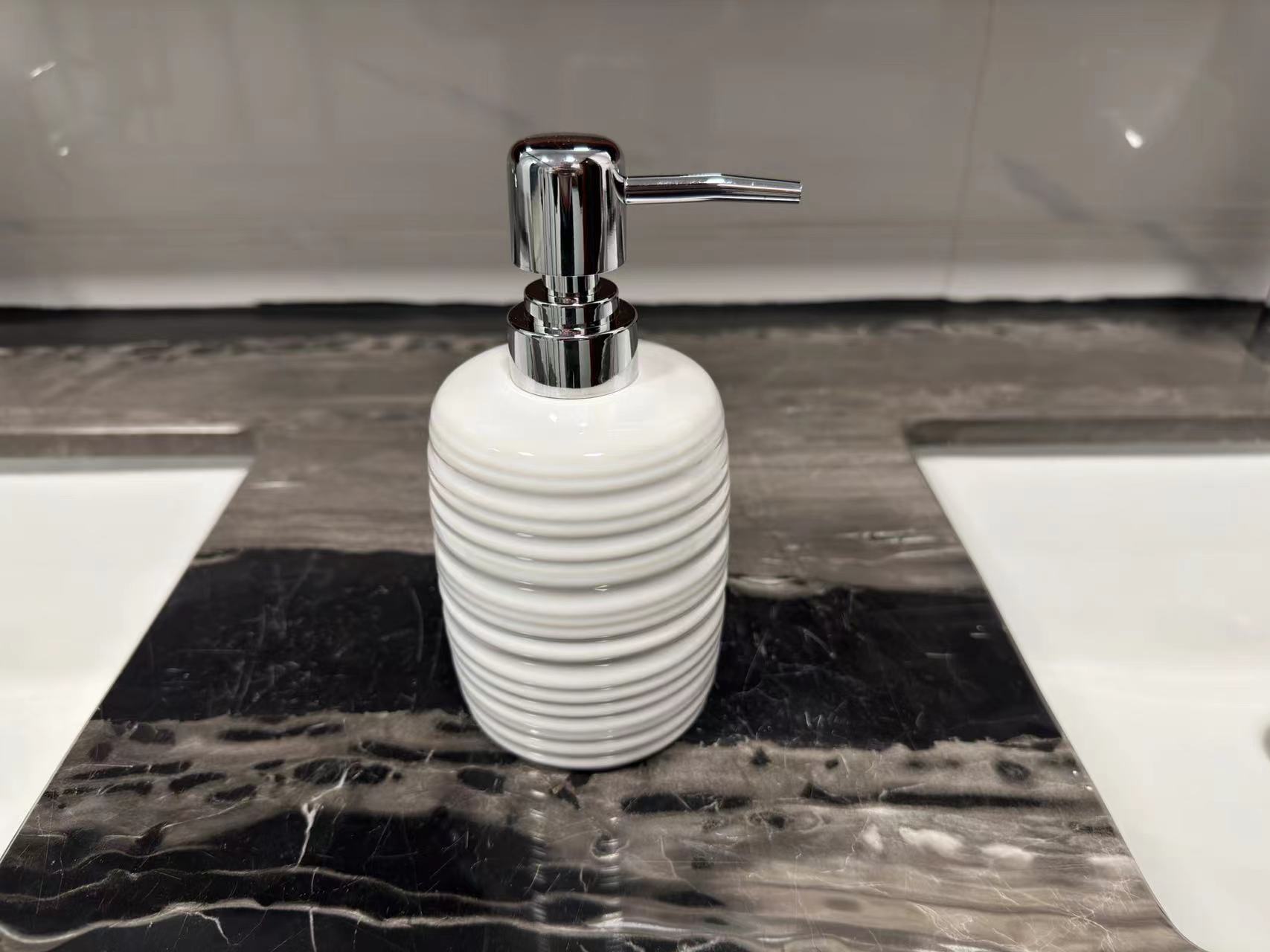 Dispensador de Jabón de Cerámica a Presión para Baño y Hotel