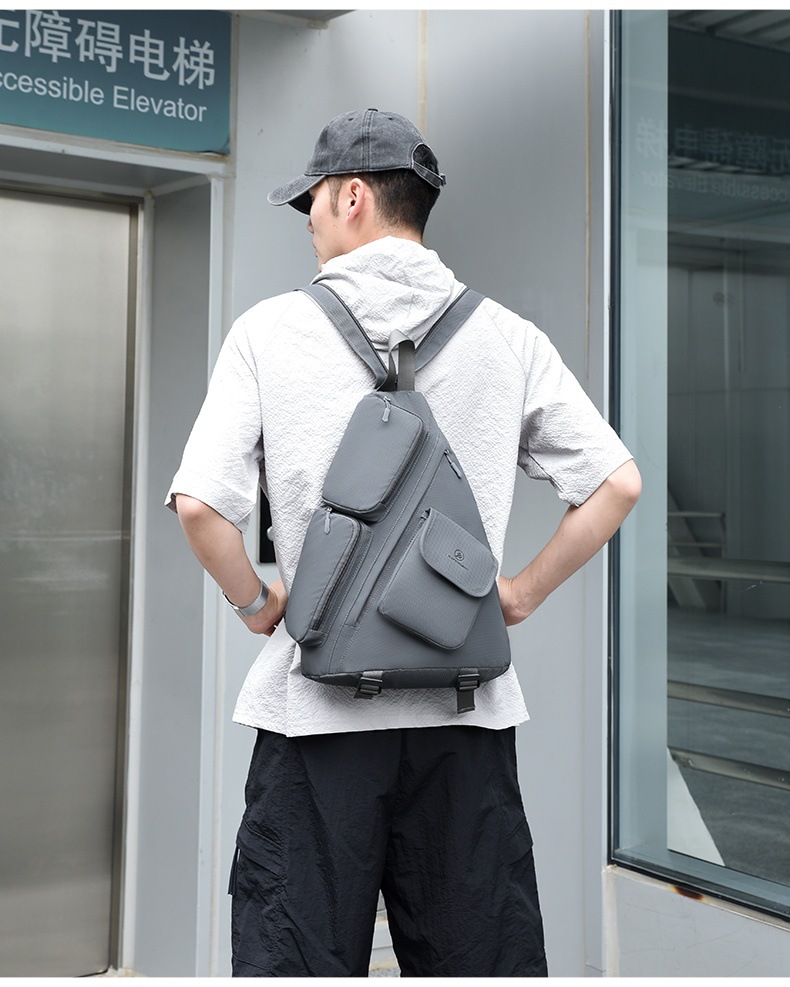 2025 New cross-border men's chest bag, casual men's bag, large-capacity retro multi-functional crossbody bag, soft leather single-shoulder bag undefined