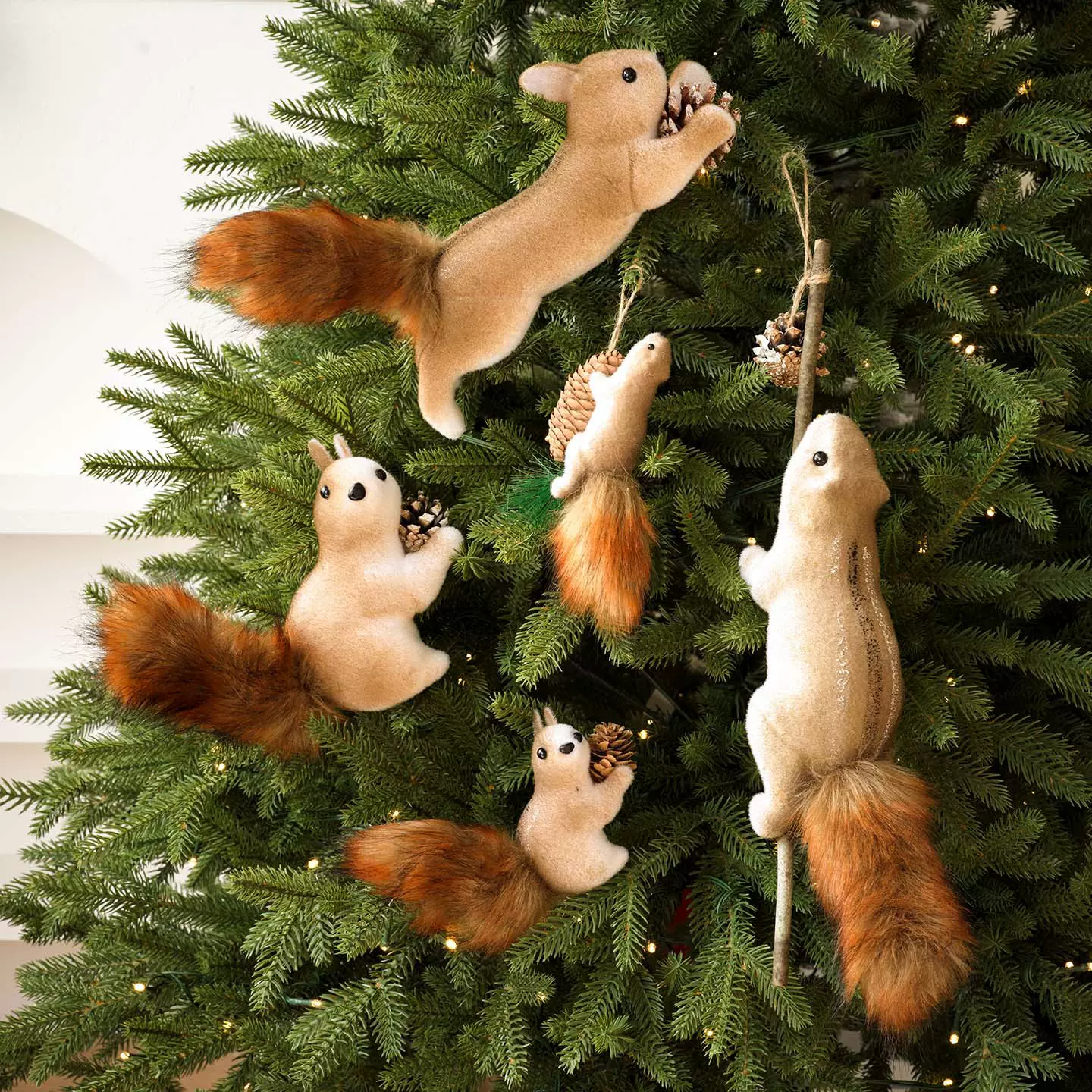跨境新款圣诞节装饰韩国仿真松鼠挂件圣诞树装饰创意场景布置