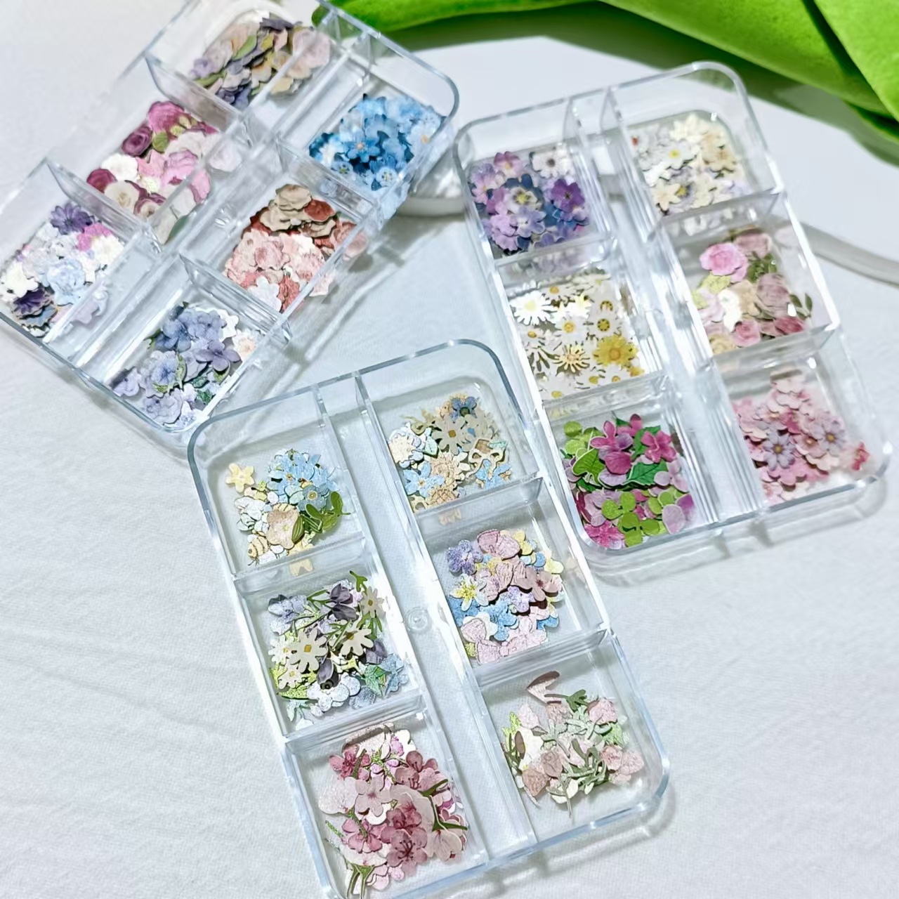 2025年跨境外贸热销新款仿干花木浆片美甲饰品植物纤维DIY装饰片