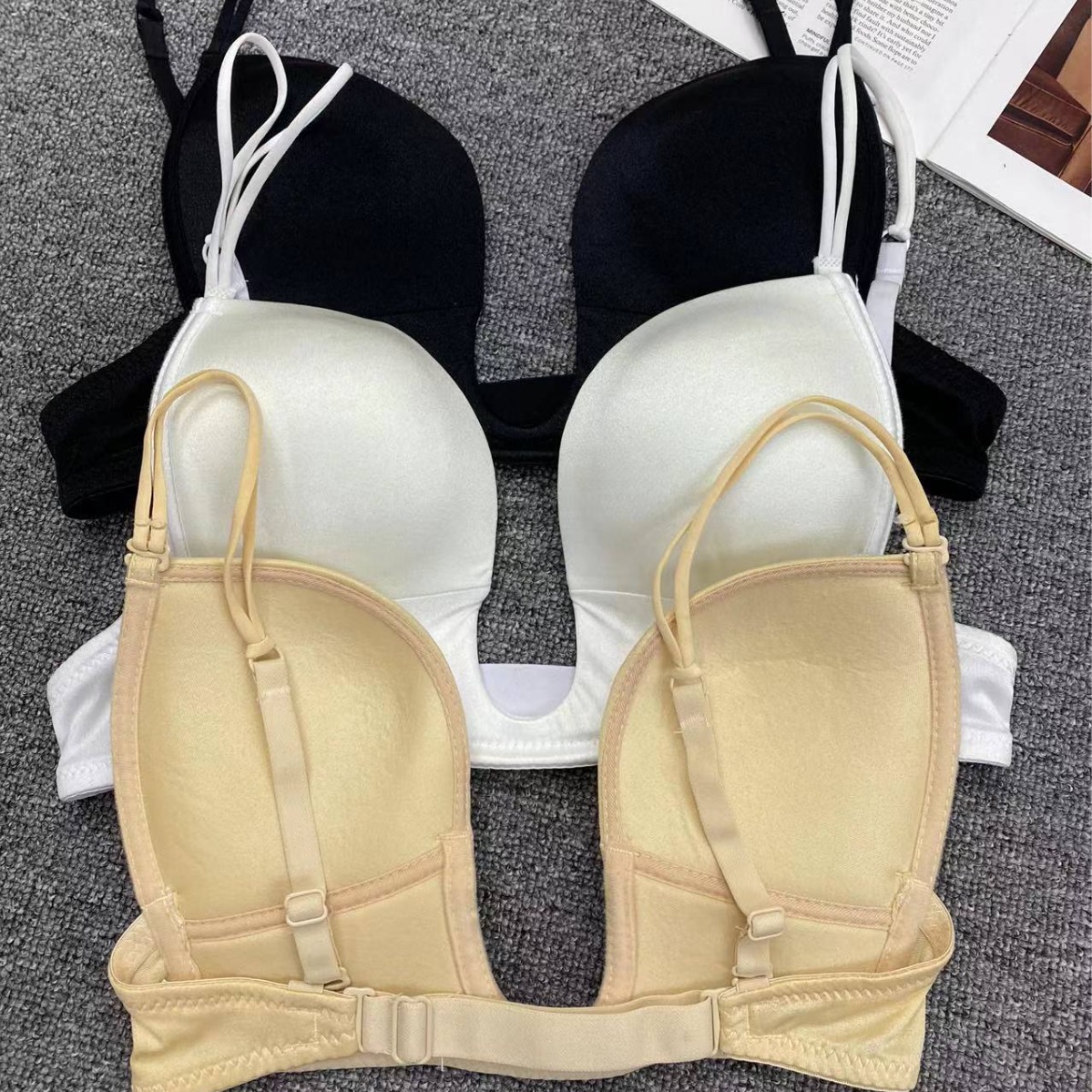 Inventario de productos de cola del sudeste asiático nuevo en línea celebridad en vivo joven lisa reunida ropa interior sin huellas reunida sujetador sujetador