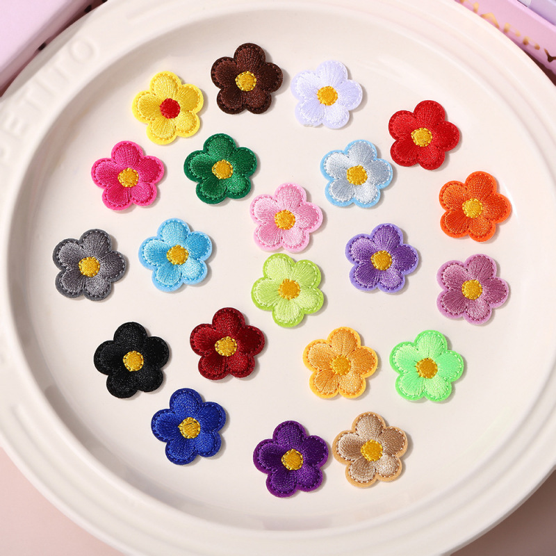 新鮮でかわいい小さな花の刺繍パッチステッカーミニカラーホットメルト接着剤刺繍ラベルバッグ靴と帽子装飾布ステッカー|undefined