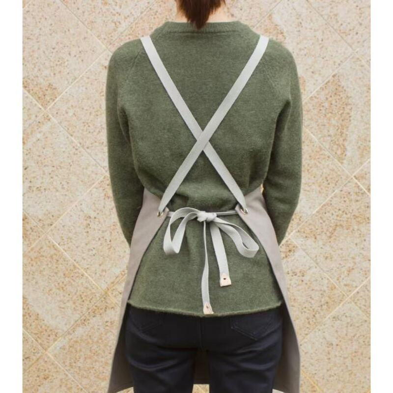 Customized Stylish Apron for Baristas, Beauticians, Art Teachers, Pure and Simple Work Apron, Waterproof for Export Customized Stylish Apron for Baristas, Beauticians, Art Teachers, Pure and Simple Work Apron, Waterproof for Export