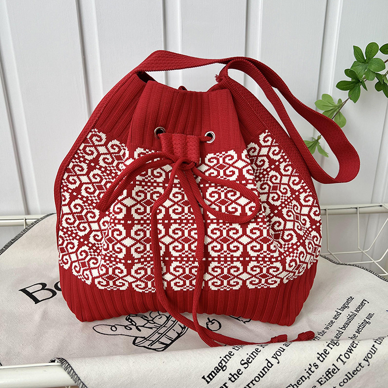 Bolsa de cubo de punto nuevo diseño japonés y coreano simple bolso de hombro de moda femenina versátil bolso portátil de viaje de verano