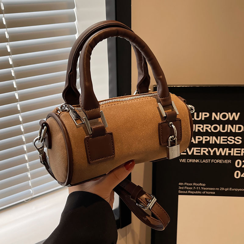 Small American style handbag for women in 2024, new fashionable and versatile crossbody bag, handheld frosted Boston_voghion.com