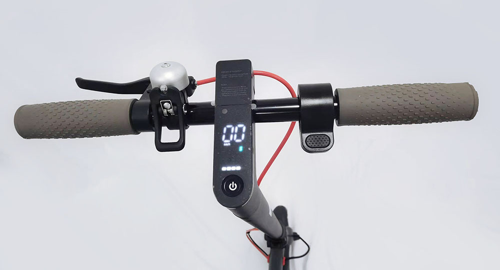 德国仓小米滑板