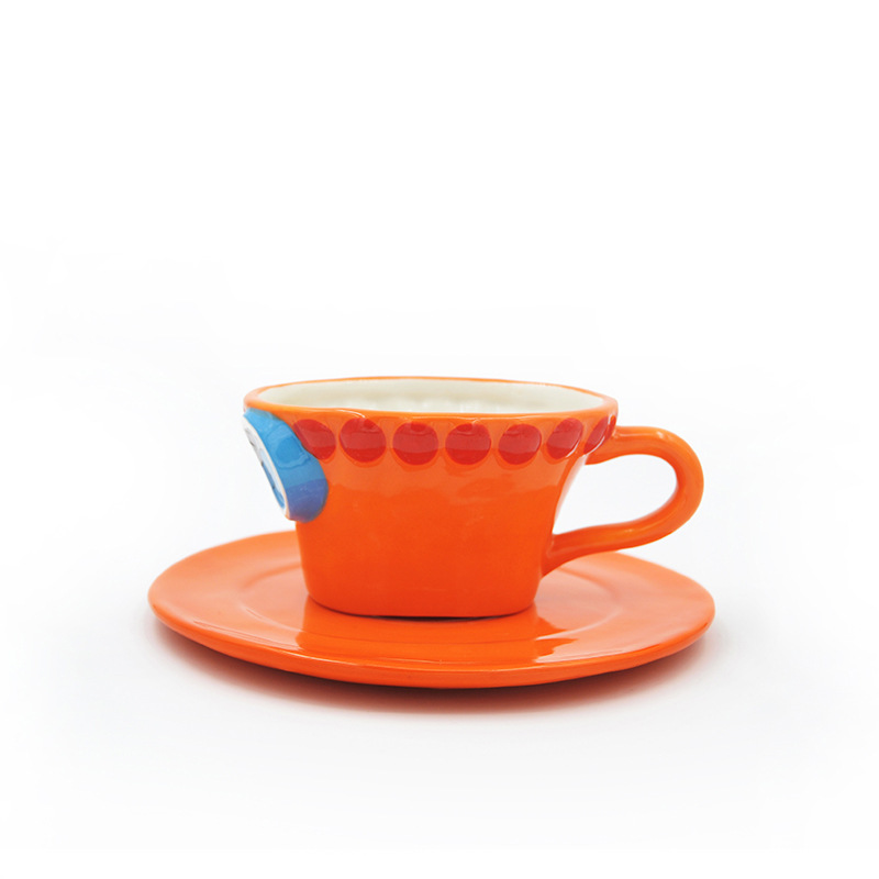 Anime One Piece Luffy Sombrero de paja Taza de café de cerámica Juego de tazas y platos de café creativo