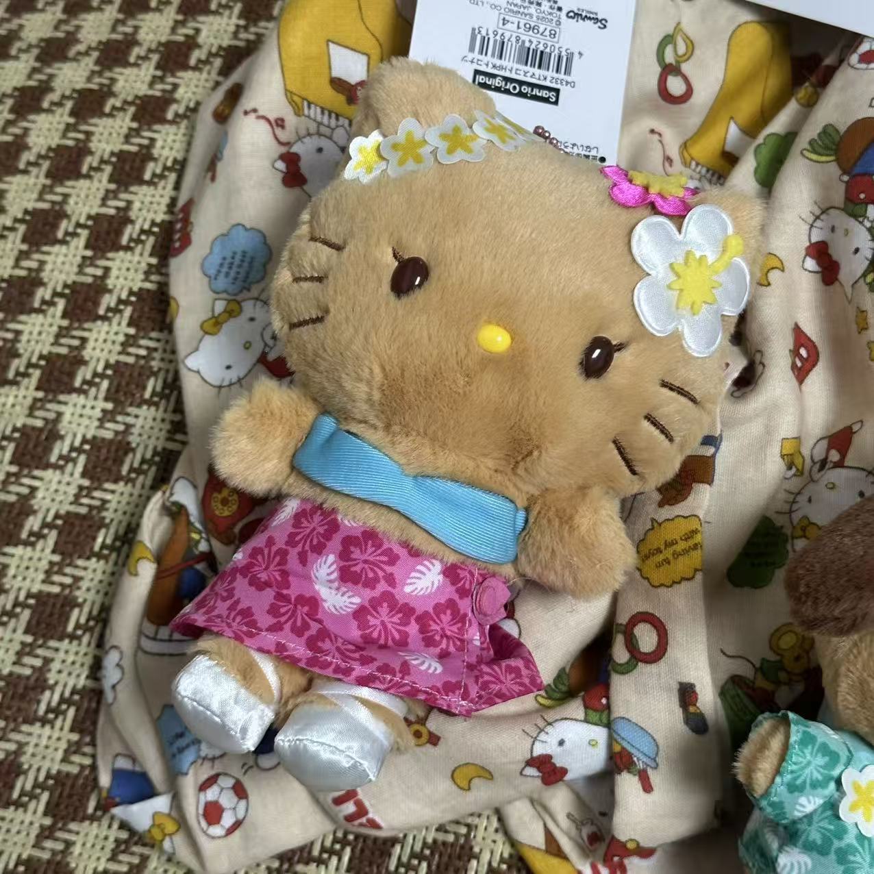 黒麦わら帽子キティ帽子ベビーペンダントラブバックル人形人形かわいいヘップバーンスタイルペンダントキーホルダー