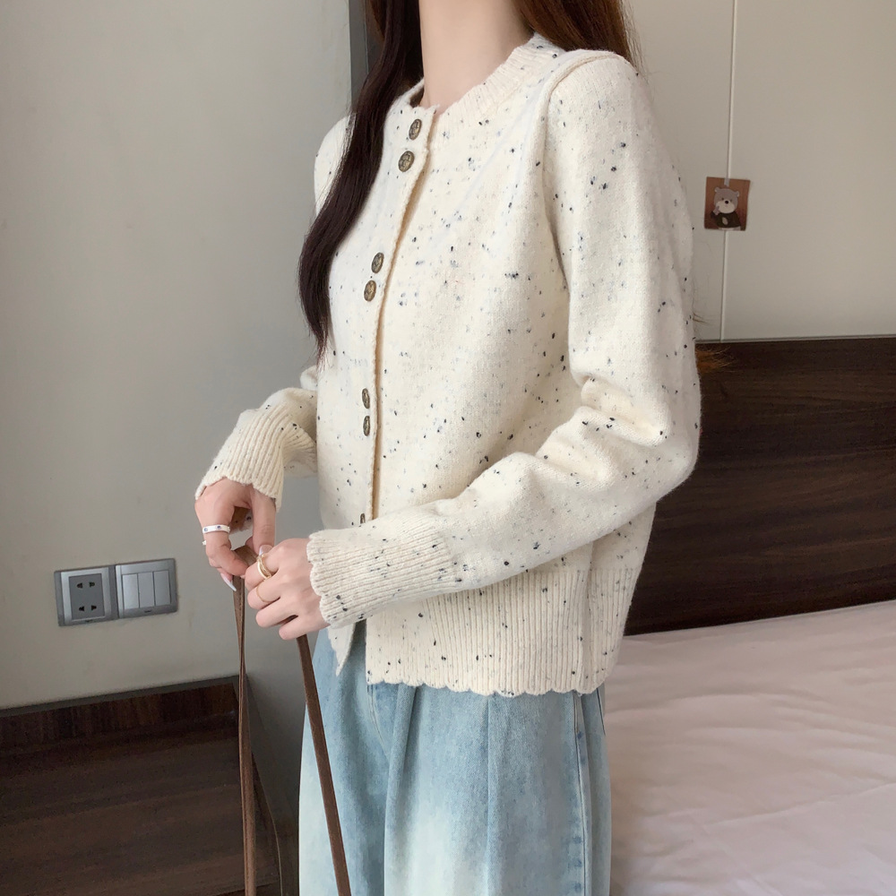 빈티지 작은 원사 스웨터 카디건 여성 가을과 겨울 2024 새로운 짧은 스웨터 재킷 통통녀