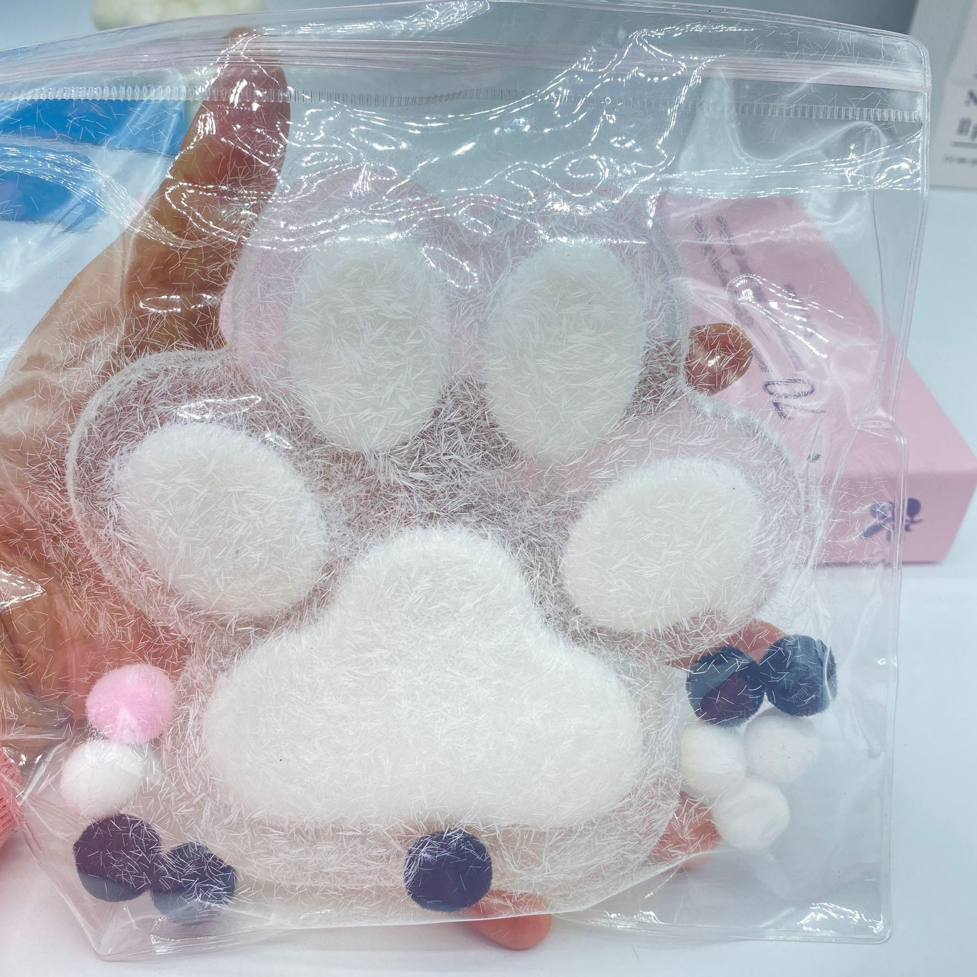 Pequeño libro rojo con garras de felino de peluche super grandes pellizcadas pellizcadas juguetes de descompresión de barro súper suave para jugar pellizcadas pellizcadas pellizcadas reducción de presión image 12