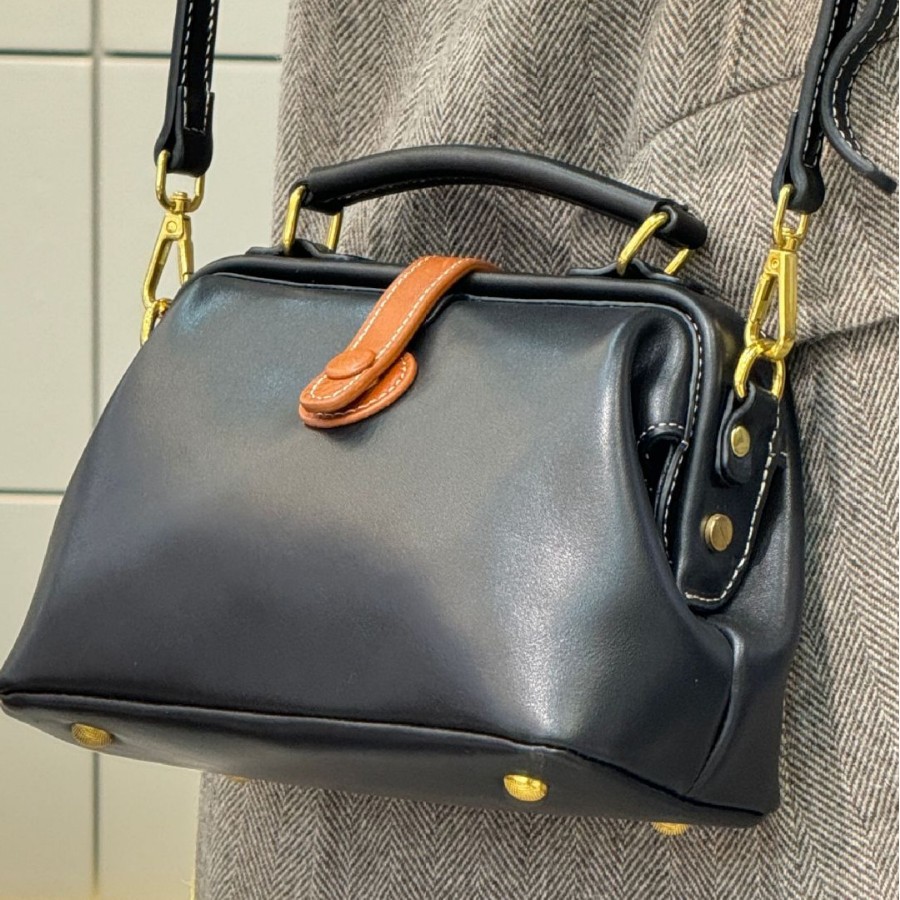 Top Grain Cowhide Leather 2024 New Handcrafted Doctor Bag For Women, Niche Crossbody Genuine Leather Bag, Practical And Versatile For Commuting - Thumbnail 2