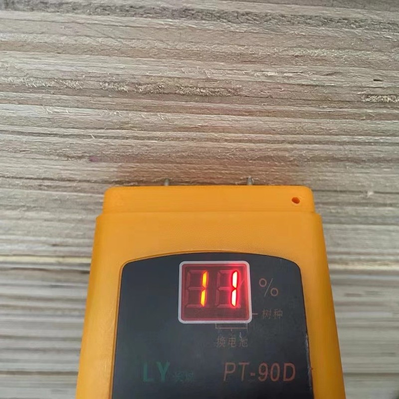 メーカーの生産長さは12メートル以内LVL包装級多層板木の厚さは200mmまで一度に成形できる|undefined