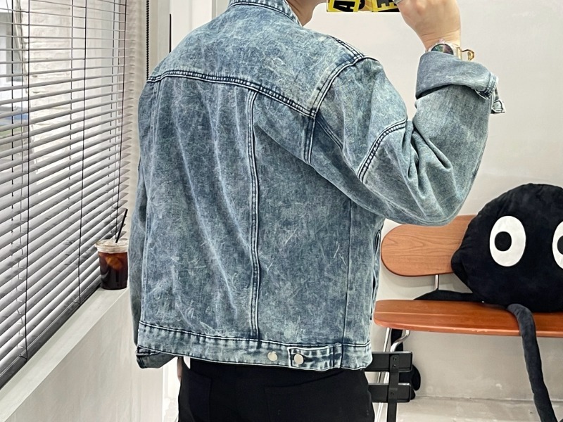 Streetwear-Jeansjacke mit lässigem Waschschnitt, coole und robuste Motorradjacke_voghion.com