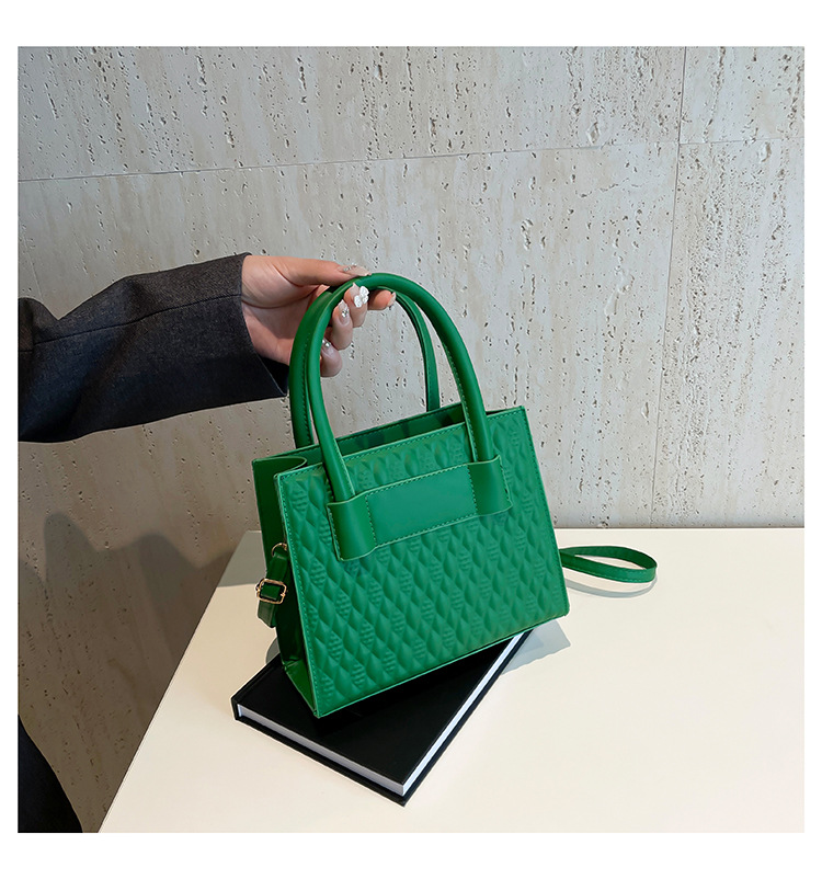 Leisure for women 2024 new item, niche simple diamond grid handbag, fashionable and popular single shoulder crossbody_voghion.com