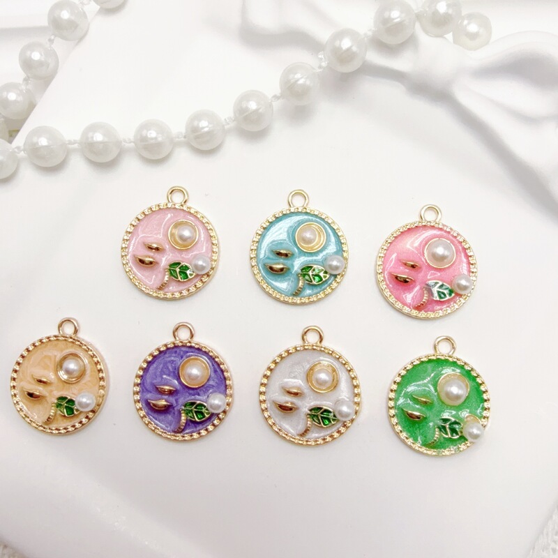 Alloy Pearl Oil Painting Round Leaf DIY Jewelry Accessories Materials Handmade Necklace Nail Art Bracelet Pendant Alloy Pearl Oil Painting Round Leaf DIY Jewelry Accessories Materials Handmade Necklace Nail Art Bracelet Pendant