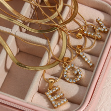 �W���r�К��|�ٴ�헉��Ʒ���P��18K��ɫ�p��朗l�ʯ��ĸ��