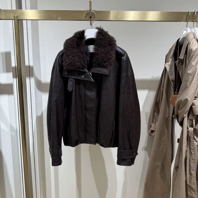 Same style as in the mall: 2026 autumn/winter new collection, stylish short down jacket with a faux fur collar and zipper, women's, 1HA180121 Same style as in the mall: 2026 autumn/winter new collection, stylish short down jacket with a faux fur collar and zipper, women's, 1HA180121