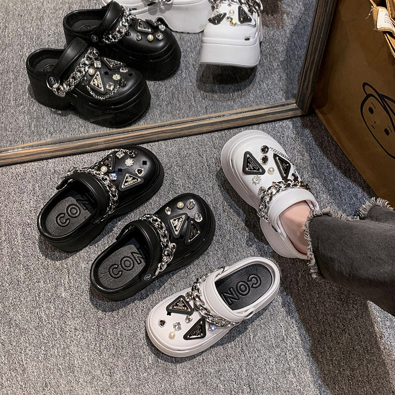 2025 New EVA Thick Sole Heightened Hole Shoes Metal Chain Outer Wear Non-slip Baotou Sandals for Summer Women 2025 New EVA Thick Sole Heightened Hole Shoes Metal Chain Outer Wear Non-slip Baotou Sandals for Summer Women