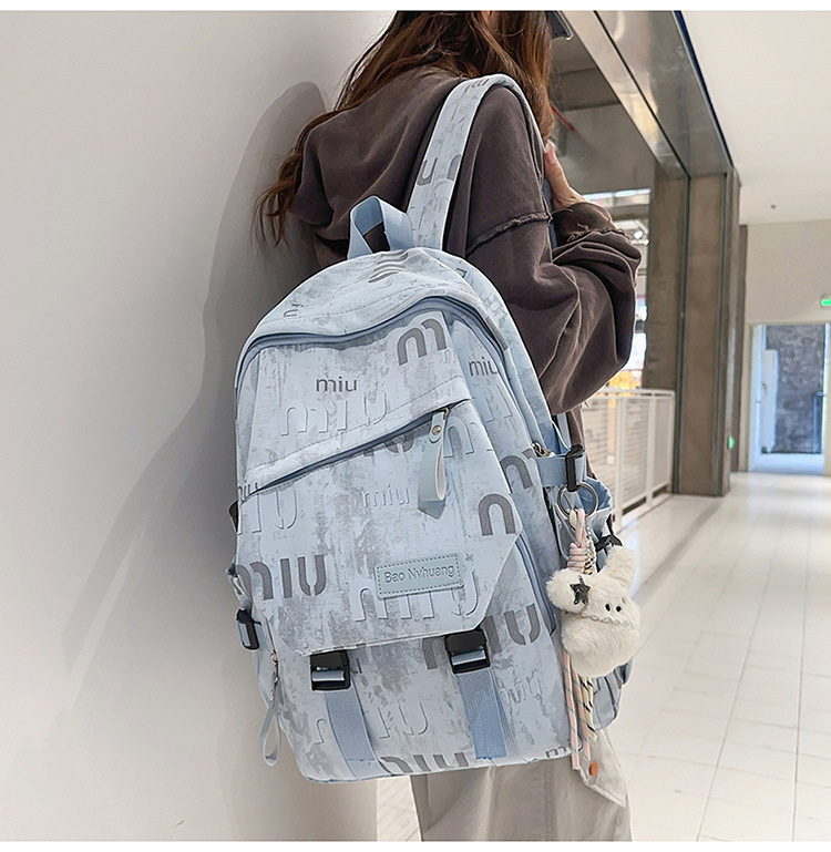 Lightweight Fashionable New Model Backpack 2026 Large Capacity Graffiti Student Backpack Casual Trendy Daily Commute School Bag
