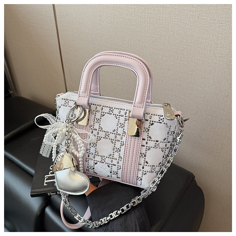 Summer bag: Women's niche design denim blue hot diamond handbag, 2025 new style bow single-shoulder crossbody bag undefined