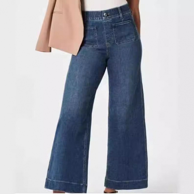 Summer 2024 Cropped Wide-Leg Women's plus size Jeans with Shaded Blue