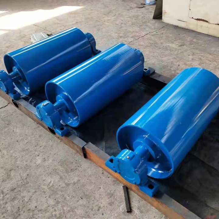 Producción de rodillos de recubrimiento de goma de redirección de transmisión de cinta transportadora modelo 800 * 1150 ancho de banda 1000 espesor de piel