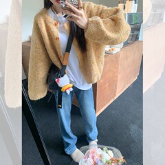 セーターのカーディガンの女性のカジュアルな上着の服の冬の怠惰な風のゆったりした黄色のニットコート