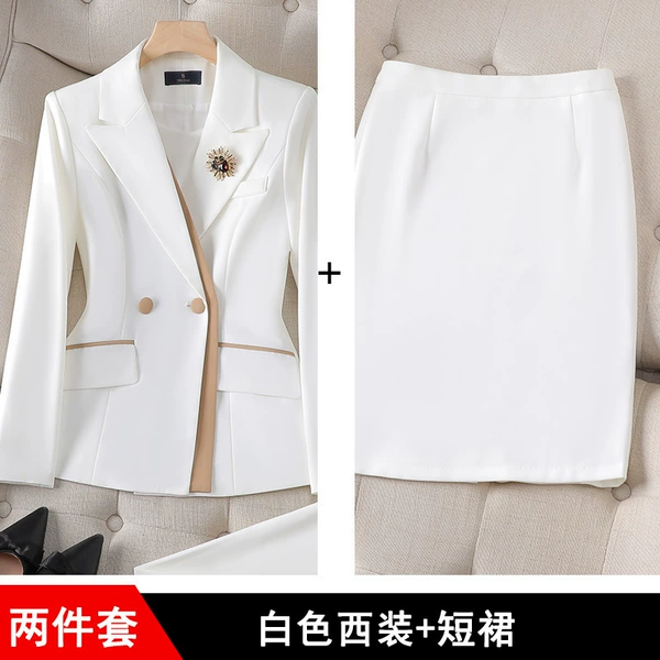White suit+skirt