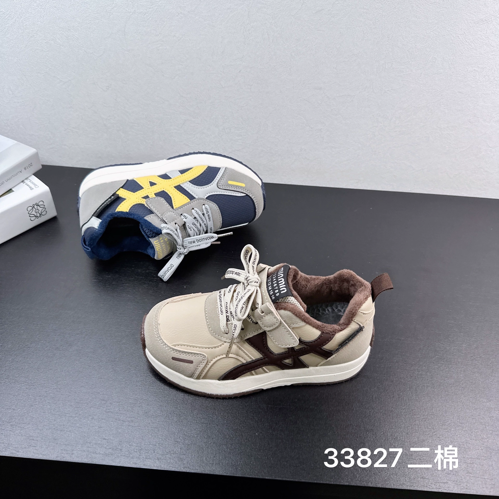 33361 Популярные детские кожаные туфли с панелями 2025, весенне-осенний новый стиль, средняя и большая детская водонепроницаемая и универсальная повседневная обувь