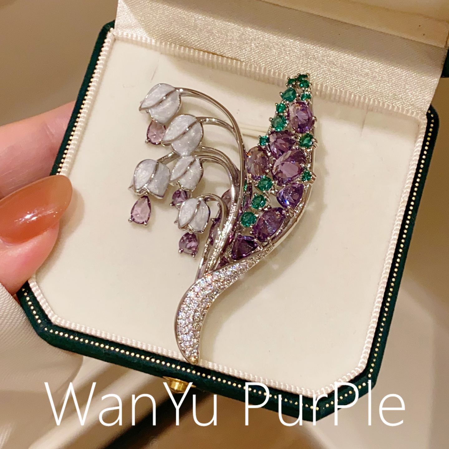 High-End Purple Zirconium Three-Dimensional Lily of the Valley Brooch, Micro-Inlaid Luxury Coat Accessory for Women, Elegant Suit Accessory, Brooch Pin Buckle