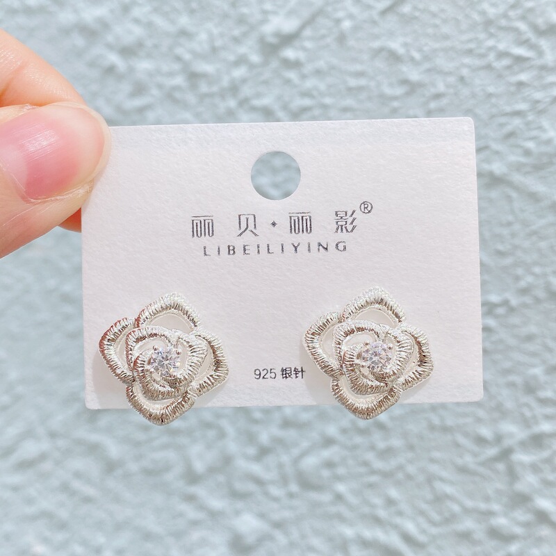 Liyin/Libeliying 金メッキシリーズフラワーインレイ多用途高品質気質トレンディファッション絶妙なイヤリング|undefined