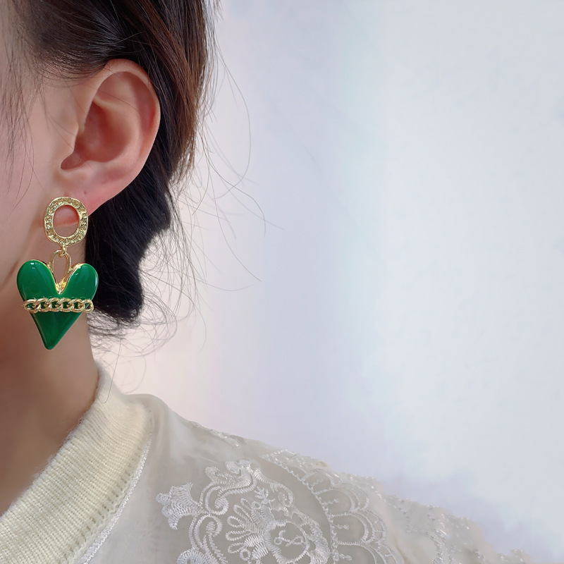 Oil Drop Chain Green Heart Earrings New Korean Three-dimensional Heart Earrings Female display picture 3