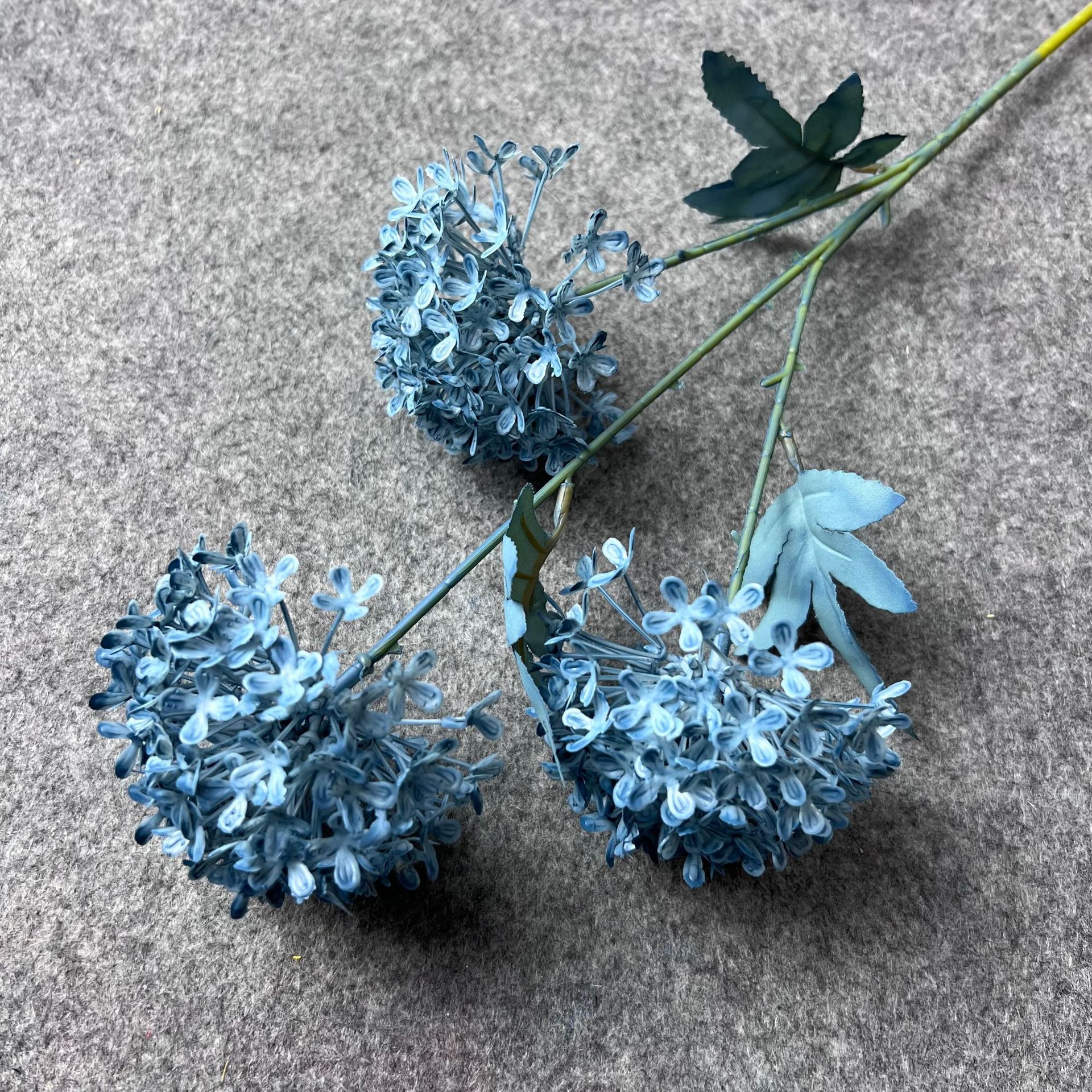 Wood hydrangea dark mist blue