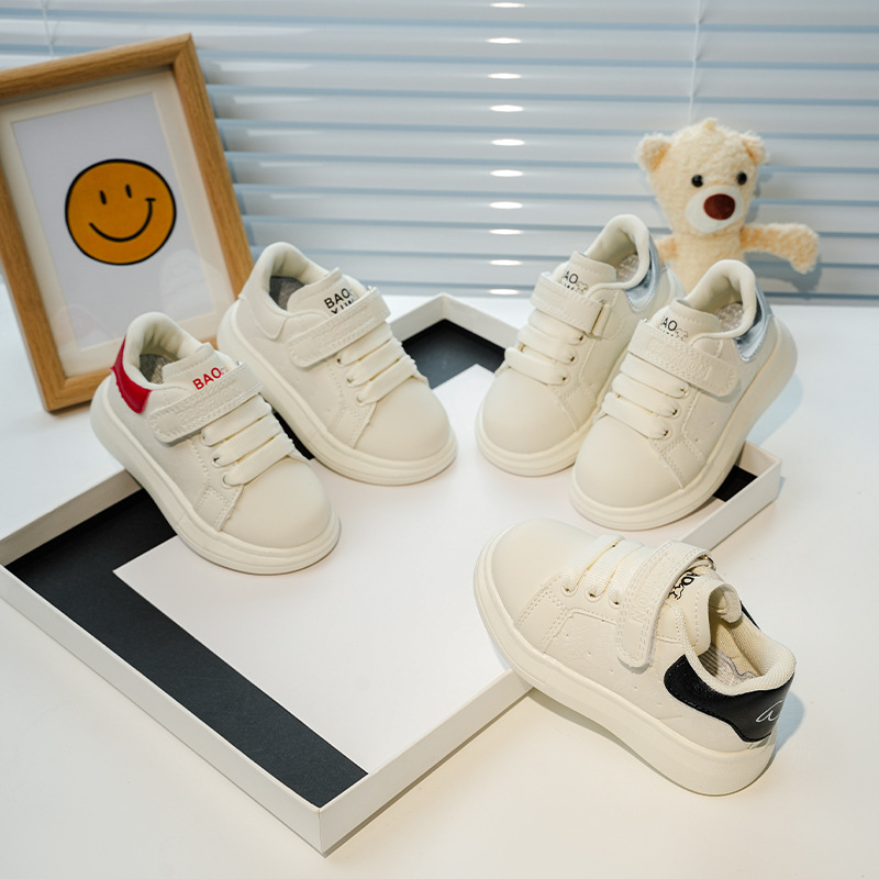 Zapatos blancos para niños, zapatos para bebés con suela suave, zapatos de skate para niños de 16 años, zapatos deportivos de jardín de infantes