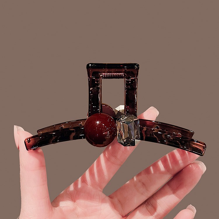 2025 New Retro White Angora Red Ball Crystal Square Diamond Sparkling Hairpin High-End Back of the Head Grabber 2025 New Retro White Angora Red Ball Crystal Square Diamond Sparkling Hairpin High-End Back of the Head Grabber
