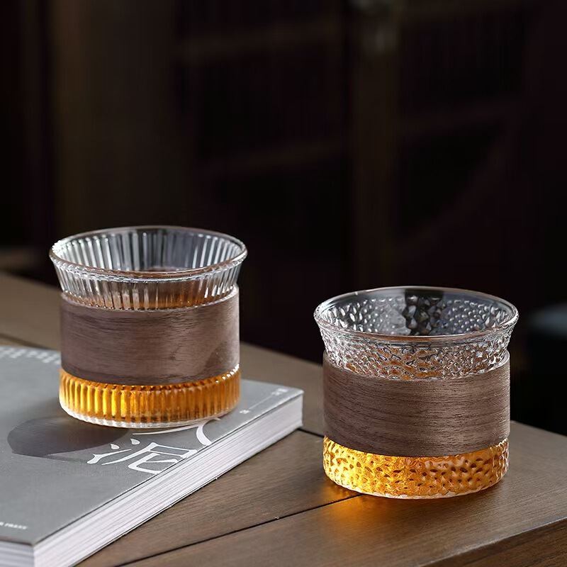 Vertical Pattern High Borosilicate Glass Tea Cup Walnut Insulated Wood Chip Transparent Glass Cup Kung Fu Tea Set Small Cup Vertical Pattern High Borosilicate Glass Tea Cup Walnut Insulated Wood Chip Transparent Glass Cup Kung Fu Tea Set Small Cup