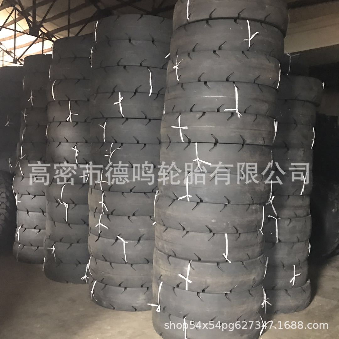 Cargador de pala subterránea brillante 9,75-18 10,00-20 12,00-24 Neumáticos 255/70D406