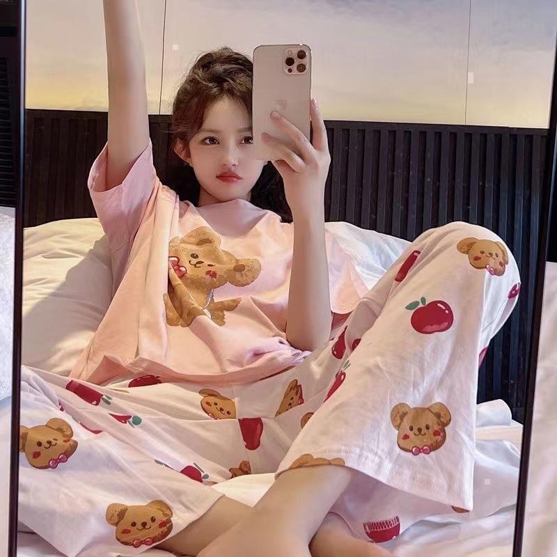 2025 pijamas de mangas cortas de mujer pantalones largos de verano delgados dibujos animados casuales lindos ropa de casa de viento rojo se puede usar fuera