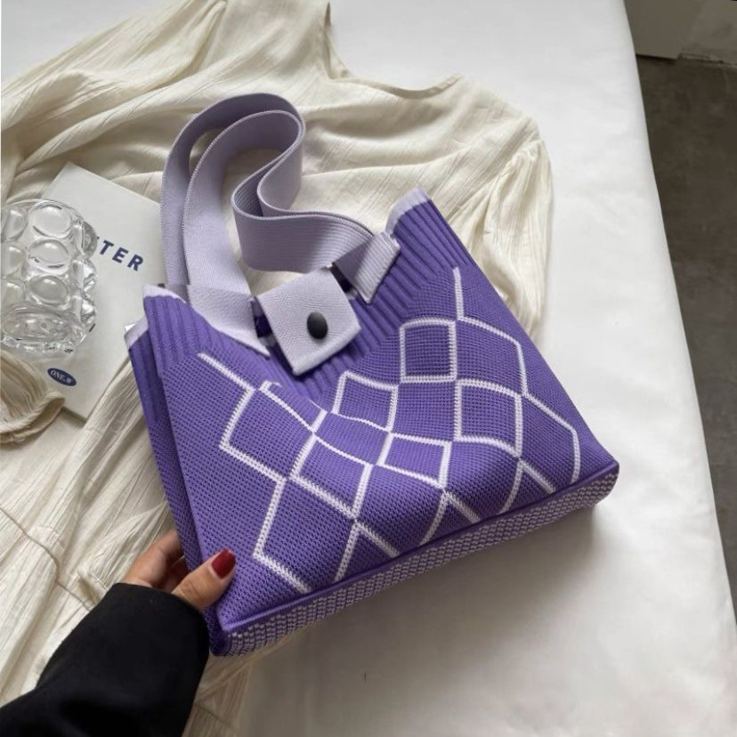 Korean-style knitted woolen bag for women, 2024 new stylish large-capacity handbag, versatile commuting single-shoulder tote bag Specification drawing
